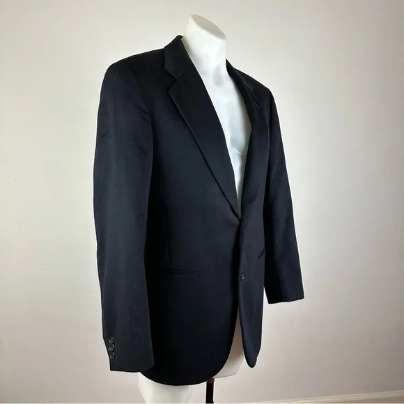 Donna Karan 100% Cashmere Signature Men’s Sport Coat